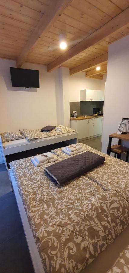 Dom Pod Groniem Hotel Rzyki Luaran gambar